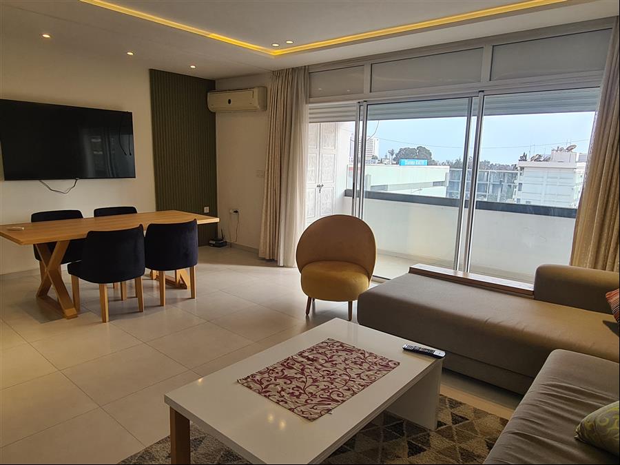 Superbe appartement plein centre d'agadir avec grand balcon!