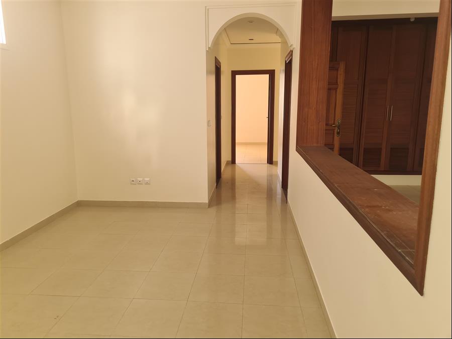 Immense appartement avec 4 chambres à louer à agadir!