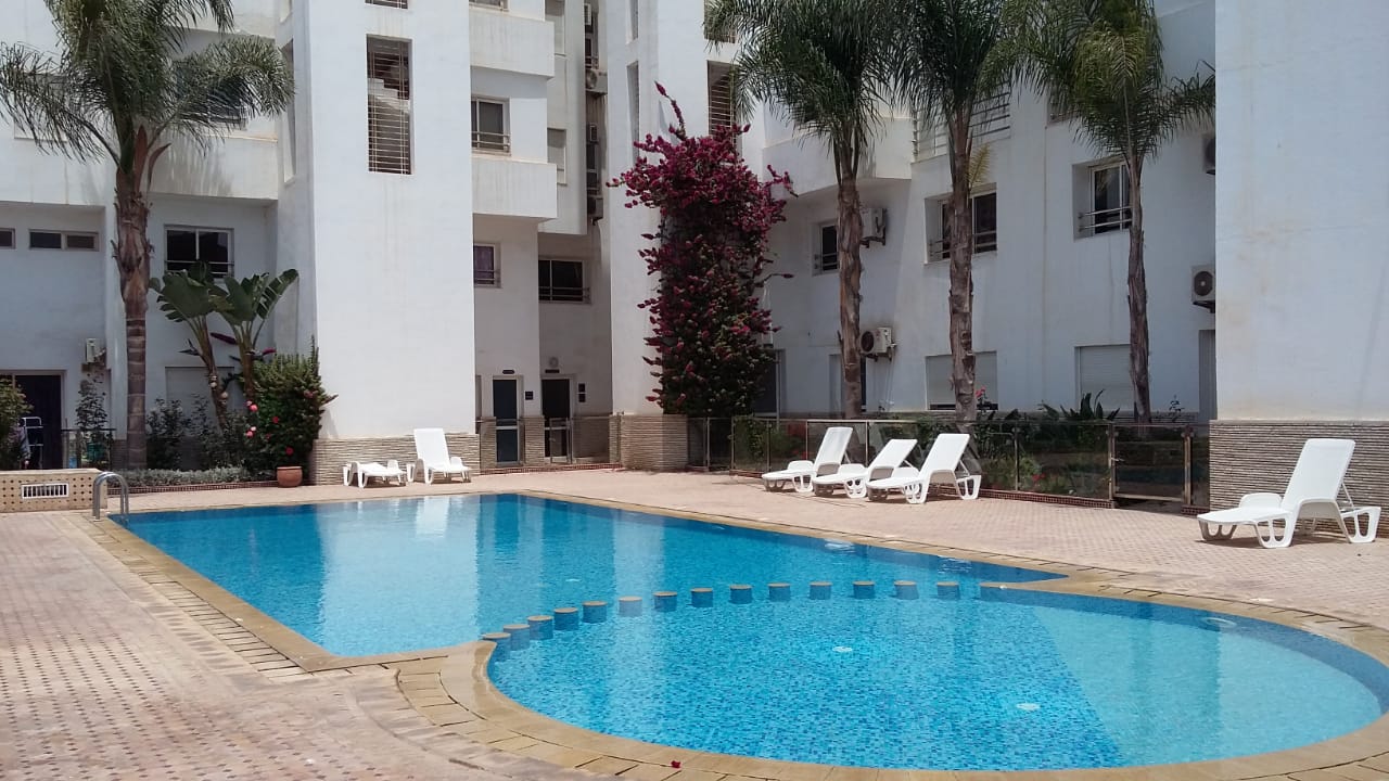 Résidence avec piscine plein centre ville d'agadir