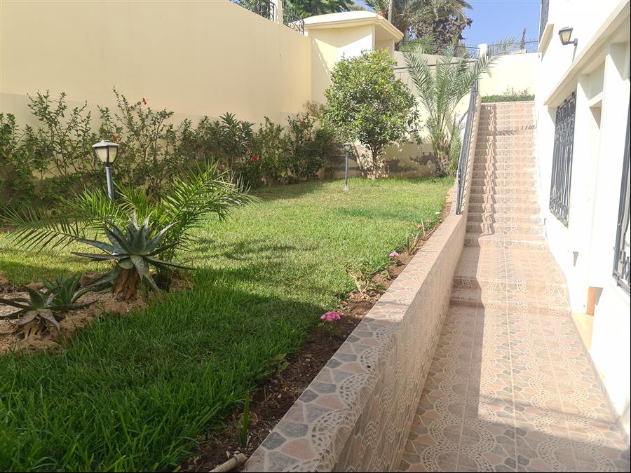 Somptueuse villa de 600m² à louer à agadir!